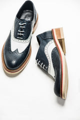 Blue white combined brogue leather shoes